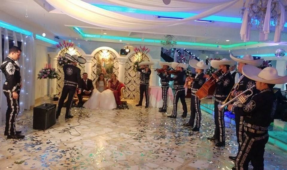 Mariachi Mexicanísimo de Medellín-2